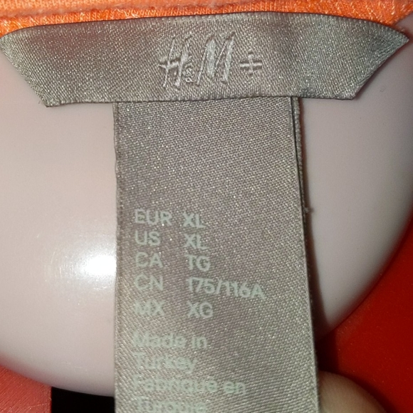 H&M t-shirt - Picture 4 of 4